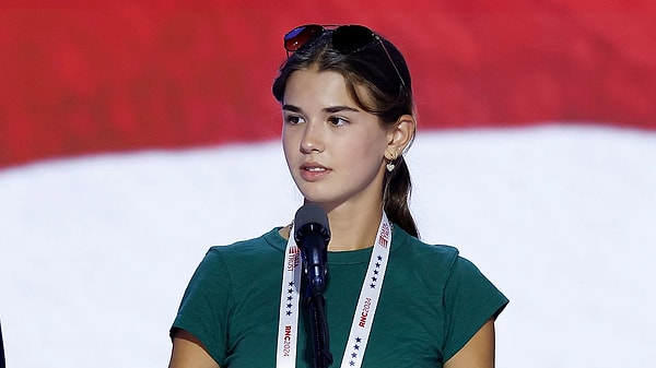 Görüştüğü herkesi gizli servise bildiriyor.