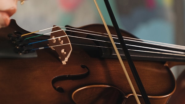 Asıl fark dinlemekten değil, müzikle uğraşmaktan geliyor