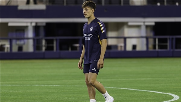 PSG, 100 milyon Euro'ya yakın bir teklif hazırlıyor.