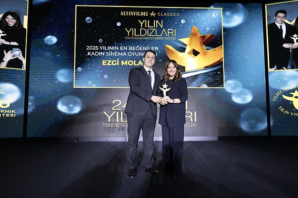 2025 Yılının En Beğenilen Kadın Sinema Oyuncusu: Ezgi Mola