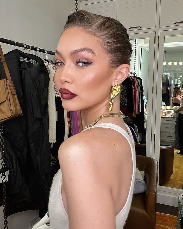 6. Puslu dudaklar: Çizgileri yumuşatıyoruz!