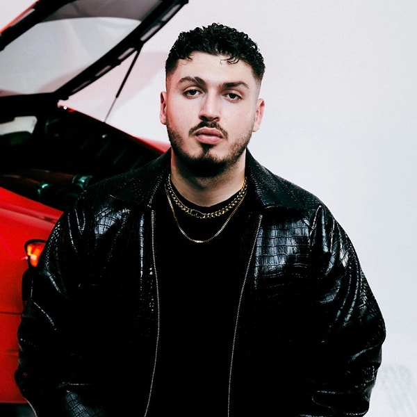 Magazin dünyasında BLOK3 ve Demet Akalın tartışması yaşanıyor.