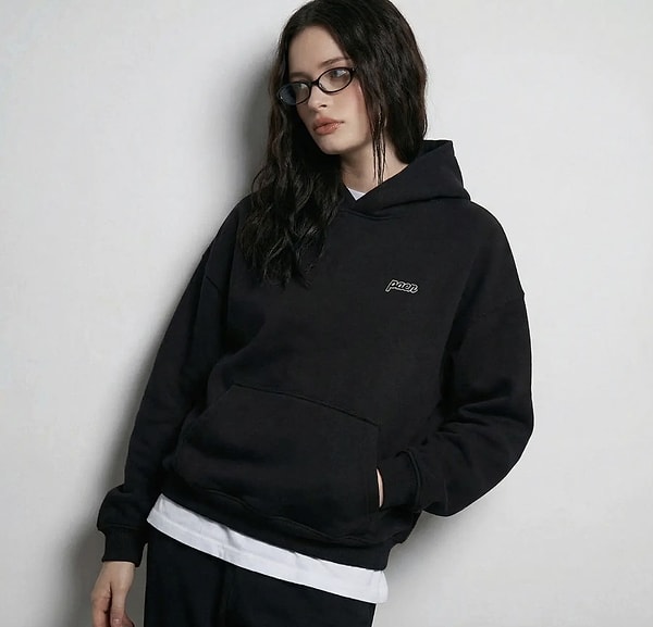 13. Gardıropların kilit parçası: PAEN Premium Basic Unisex Hoodie’lerde 3 al 2 öde fırsatı!