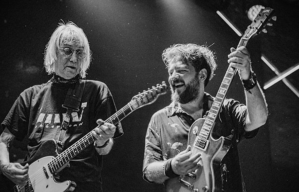 Herkesin sesi oldular.