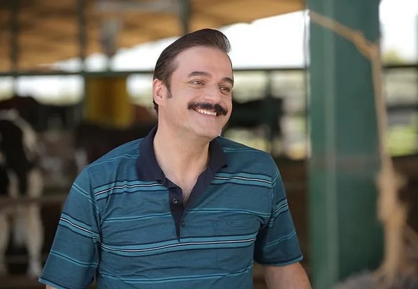 Geçtiğimiz aylarda Ufuk Özkan hakkındaki “intihar girişimi” iddiaları kısa sürede yalanlanmış, oyuncunun karaciğer yetmezliği sebebiyle hasteneye kaldırıldığı öğrenilmişti.