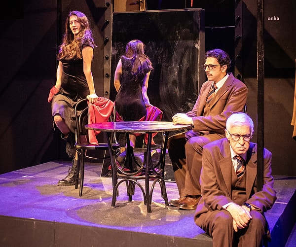 6. Kürk Mantolu Madonna