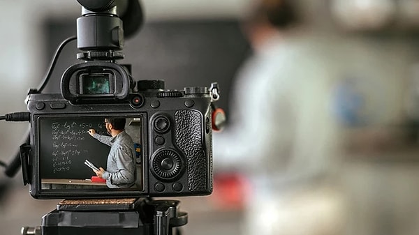 Fenomen öğretmenlere cezalar gelecek! Yapılan araştırmalara göre halk da bu uygulamanın yanında.