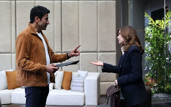 Kenan İmirzalıoğlu’nun uzun bir aradan sonra televizyona dönüş yaptığı A.B.İ. dizisi ilk bölümüyle 13 Ocak Salı günü yayınlandı.