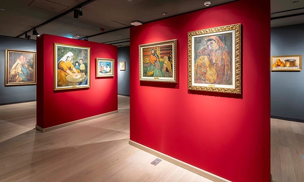 7. Sanat galerilerini gezin.