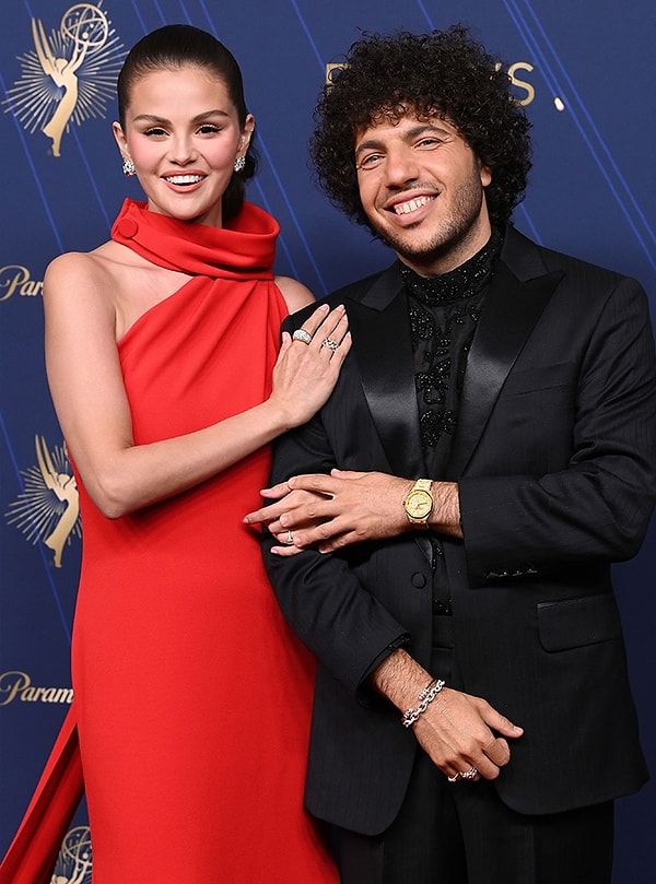 Hollywood’un son yıllarda en çok konuşulan çiftlerinden Selena Gomez ve Benny Blanco, evliliklerinin ardından da gündemden düşmemeye kararlı.