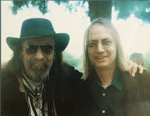 "Acil Demokrasi" ilk kez İnsan Hakları konserinde söylendi.