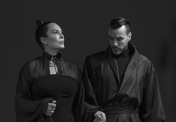 Geçtiğimiz günlerde siyah-beyaz karşıma çıkan bir klip zihin çekmecemden tüm retro hatıraların, duyguların bugünüme hücum etmesine sebep oldu.