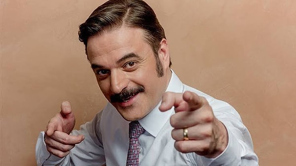 Oyuncu Ufuk Özkan’ın sağlık durumu son günlerde yeniden gündeme geldi. Uzun süredir karaciğer rahatsızlığıyla mücadele eden Özkan, durumunun ağırlaşması üzerine tekrar hastaneye kaldırıldı.