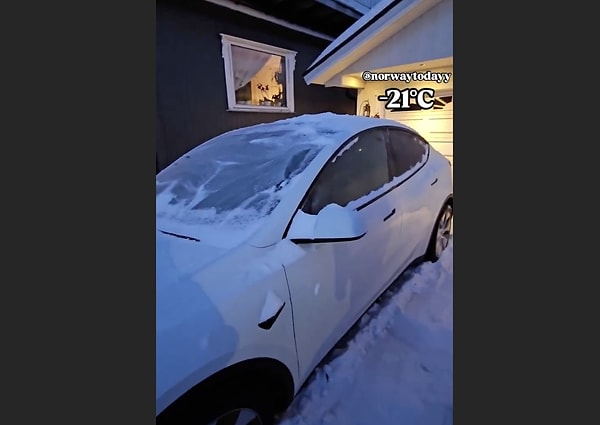 Norveç'te sınıfta kaldı.