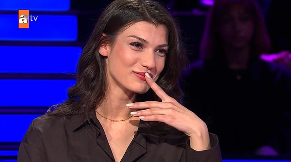 Yarışmacıya Türk alfabesindeki sessiz harfler sorulmuştu.