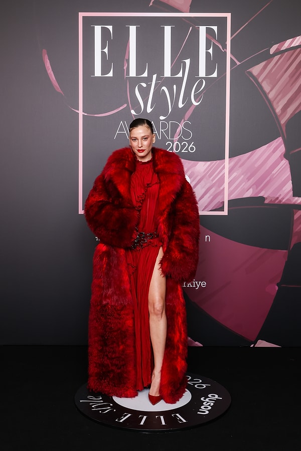 ELLE Style Awards 2026 bu yıl da adeta yıldızlar geçidine dönüştü.