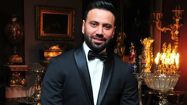 Mehmet Üstündağ Kimdir?