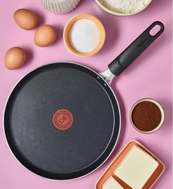 Pürüzsüz krep ve pancakeler için Tefal kalitesiyle tanışın, mutfakta şef siz olun.