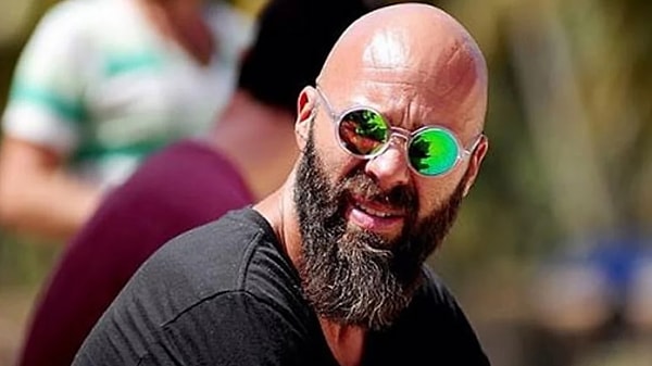 Esat Yontunç hakkında yakalama kararı.