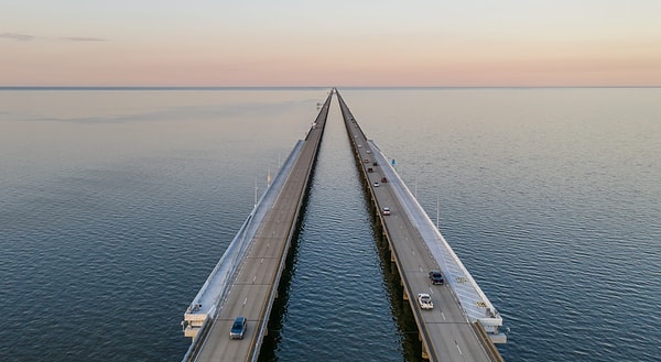 Geçit, her yıl yaklaşık 12 milyon sürücü tarafından kullanılıyor