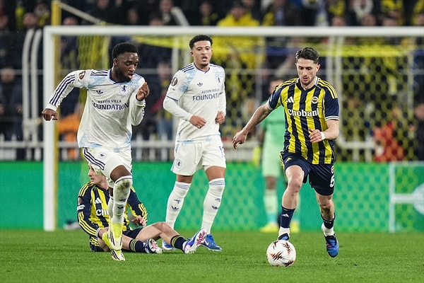 İlk yarıda Aston Villa'nın üstünlüğü vardı.