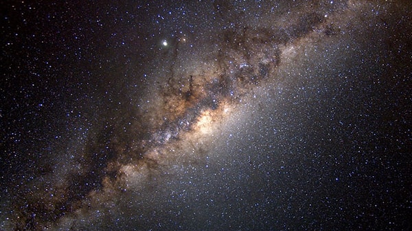 Yaşlanan Evrenin Rengi Değişecek Mi?