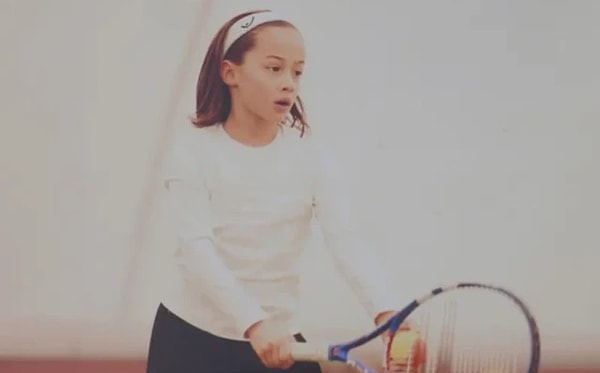 Tenisle 5 yaşında tanışan bir yetenek!