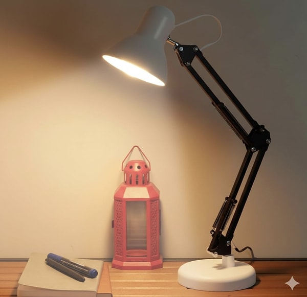 Çalışma masanıza profesyonel bir ışık, odanıza endüstriyel bir dokunuş.