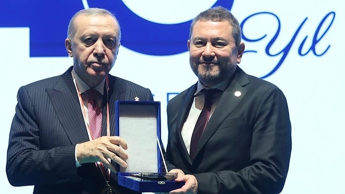 Erdoğan’dan İzmirli İş İnsanı Nazım Torbaoğlu’na Anlamlı Plaket