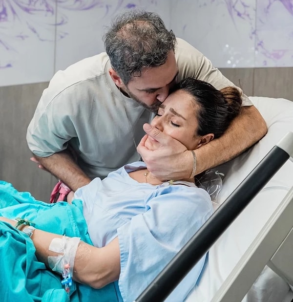 Oyunculuğuyla olduğu kadar özel hayatıyla da son dönemde merak edilen isimler arasında yer alan Bestemsu Özdemir, anne oldu.