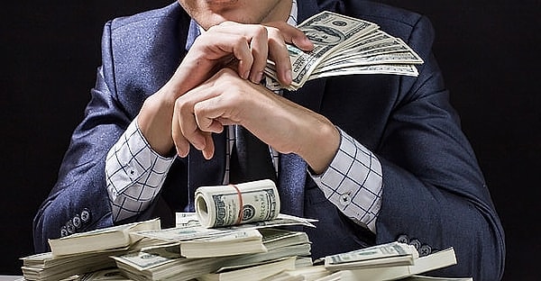 Peki neden herkes aynı kulvarda değil? Çünkü ilk düğme yanlış iliklenince tüm gömlek yamuk gidiyor.