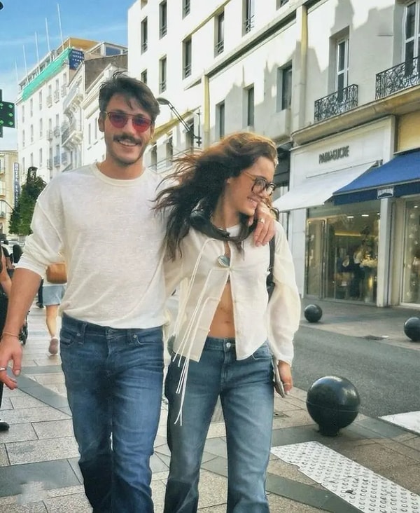 Türk televizyon ve sinema dünyasının genç ve gözde isimlerinden Hafsanur Sancaktutan ile Kubilay Aka’nın aşkı, uzun zamandır magazin gündeminin ilgi odağında.