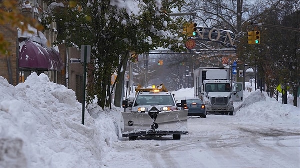 Evlere elektrik verilemedi, 3 kişinin cansız bedenine ulaşıldı.