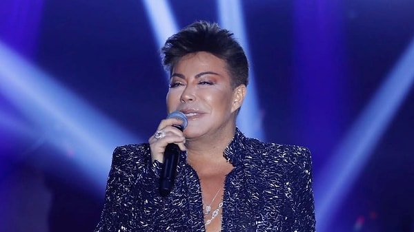 15 Ekim 2025’te yaşadığı ani rahatsızlık sonrası hastaneye kaldırılan Fatih Ürek, o günden bu yana yoğun bakımda gözetim altında tutuluyor.