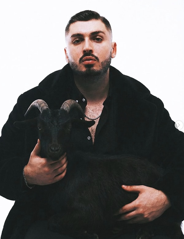 Son dönemin en popüler rapçilerinden Blok3'ün başta "Kusura Bakma" olmak üzere birçok şarkısının Spotify'dan kaldırılması gündem yaratmıştı.