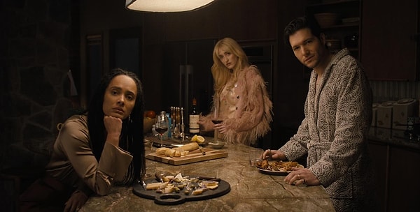 Yönetmen koltuğunda ise Baby Reindeer ile dikkat çeken Weronika Tofilska oturuyor.