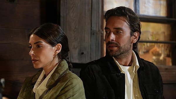 Taşacak Bu Deniz'in geçmiş bölümünde İso ve Zarife'nin bir sahnesinde aslında spoiler verildiği ortaya çıktı.