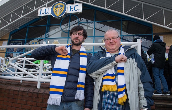 Taraftarların benimsediği bir hareket.