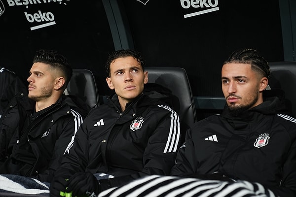 Büyük üzüntü yaşadı.