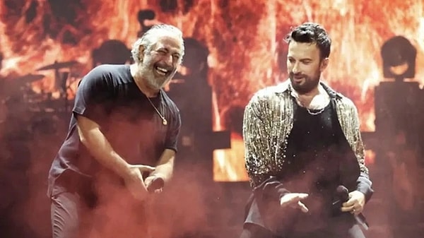 Cem Yılmaz'dan Sonra Tarkan'ın Konserine 2 Ünlü İsim Daha Konuk Oldu