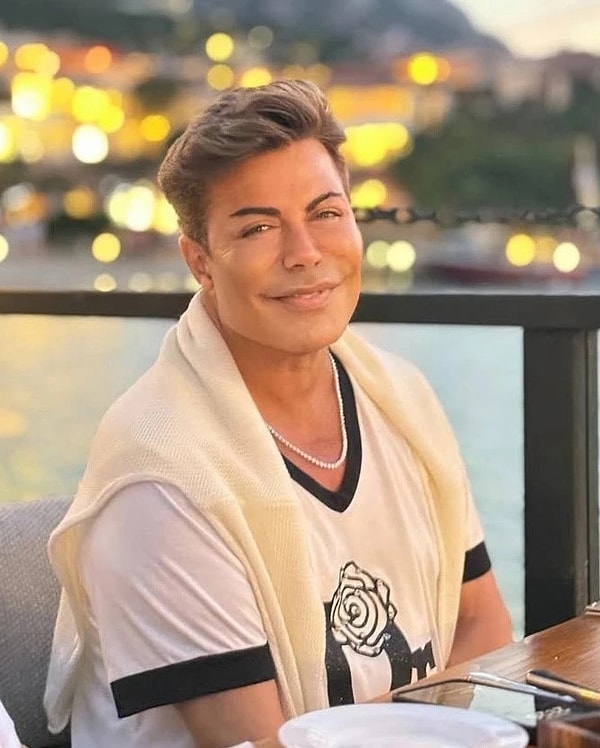 Türk müzik ve televizyon dünyasının kıymetli isimlerinden Fatih Ürek, yaklaşık üç aydır süren yaşam mücadelesini 30 Ocak'ta kaybetti.