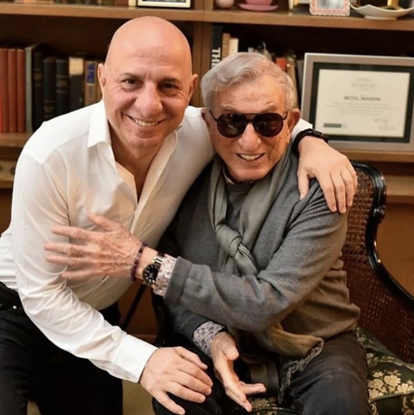 Türk tiyatrosunun duayen ismi Haldun Dormen, 21 Ocak 2026 tarihinde enfeksiyon nedeniyle tedavi gördüğü hastanede hayatını kaybetmişti.