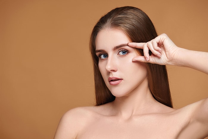 Daha Gür ve Bakımlı Kaşlara Sahip Olabilmeniz İçin Uygulayabileceğiniz Metotlar Var!