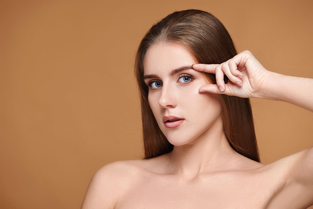 Daha Gür ve Bakımlı Kaşlara Sahip Olabilmeniz İçin Uygulayabileceğiniz Metotlar Var!