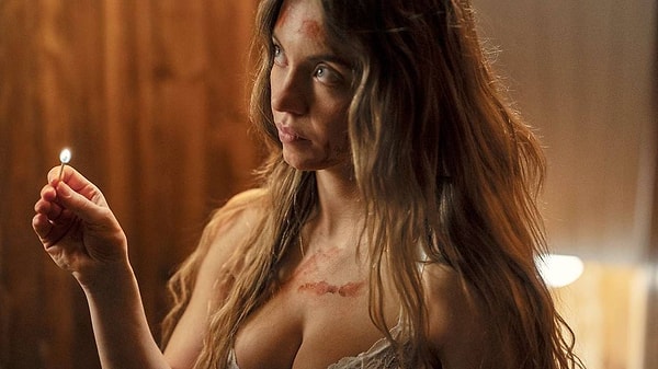Sydney Sweeney’nin başrolünde yer aldığı yeni gerilim filmi The Housemaid, ticari anlamda büyük bir başarı sağladı.
