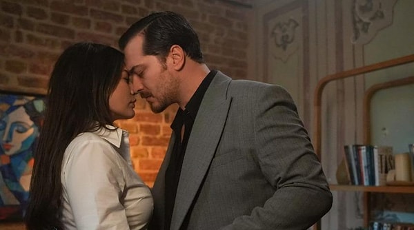 Kanal D'nin reyting rekortmeni dizisi Eşref Rüya'da şoke eden bir ayrılık yaşanacak.