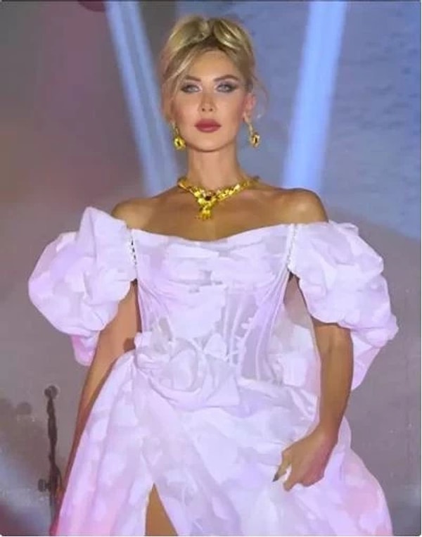 Bir döneme damgasını vuran eski manken Gizem Özdilli'yi hatırlayanlarınız vardır.