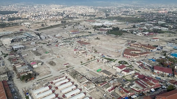 Resmi rakamlara göre 50 binden fazla vatandaşımızın hayatını kaybettiği 6 Şubat depremlerinin bu yıl 3. yıl dönümü.