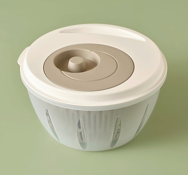 Mutfağın pratik kahramanı bej rengi şık tasarımıyla şimdi 1.749 TL’den 297 TL’ye düştü!