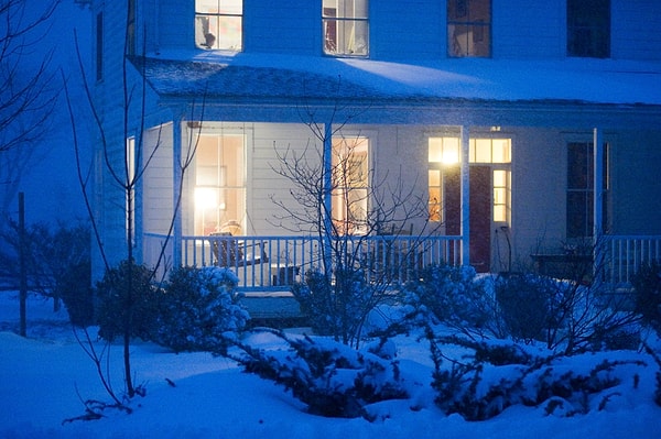 Isıyı içeride hapsetmek için termos prensibi kullanmak.